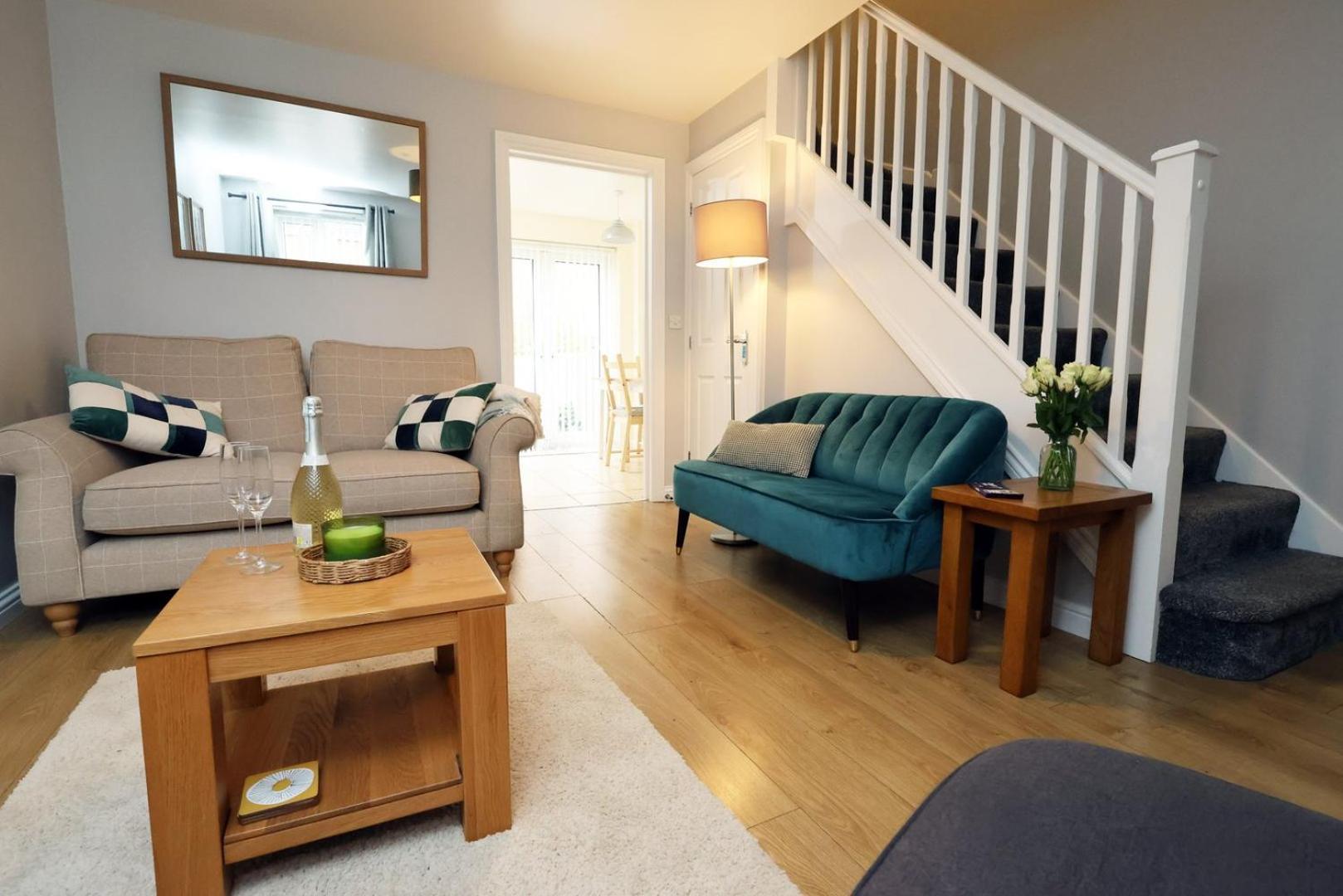 Relaxing 2-Bed Coastal Escape In Port Talbot Διαμέρισμα Εξωτερικό φωτογραφία